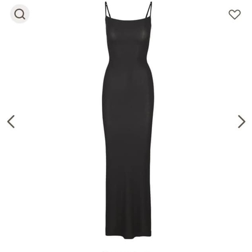 SKIMS maxi dress 🖤